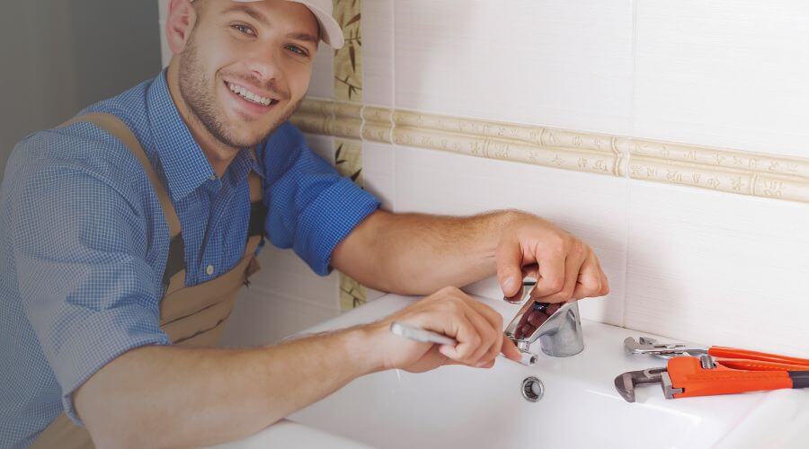 Expert burst pipe repair services in Guild, TN
